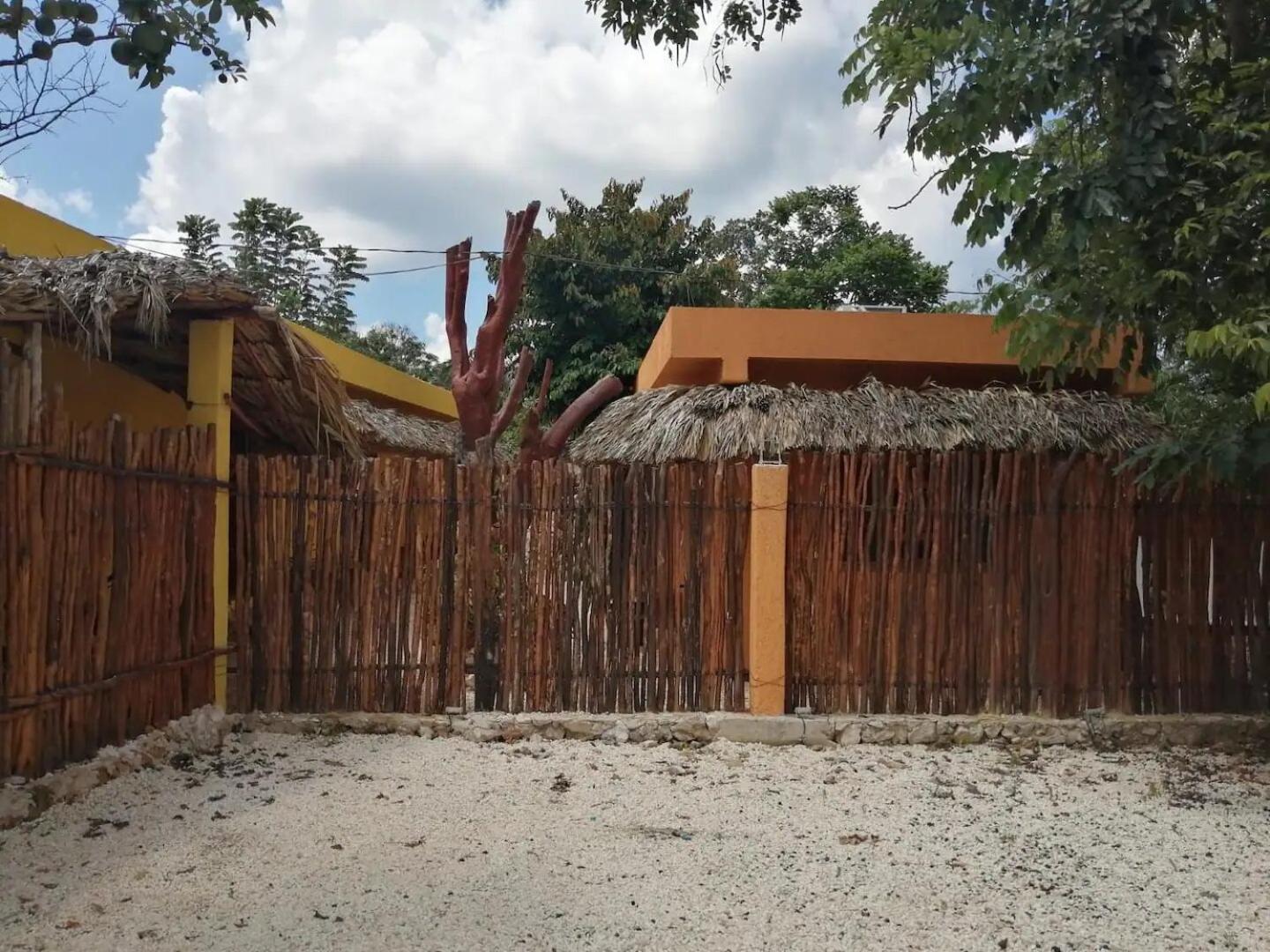 Suites De Piedra Y Colores En Chichen Itza Piste Bagian luar foto